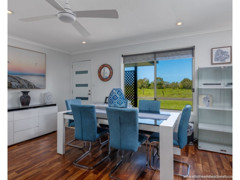 94 Sea Park Road, Burnett Heads QLD 4670