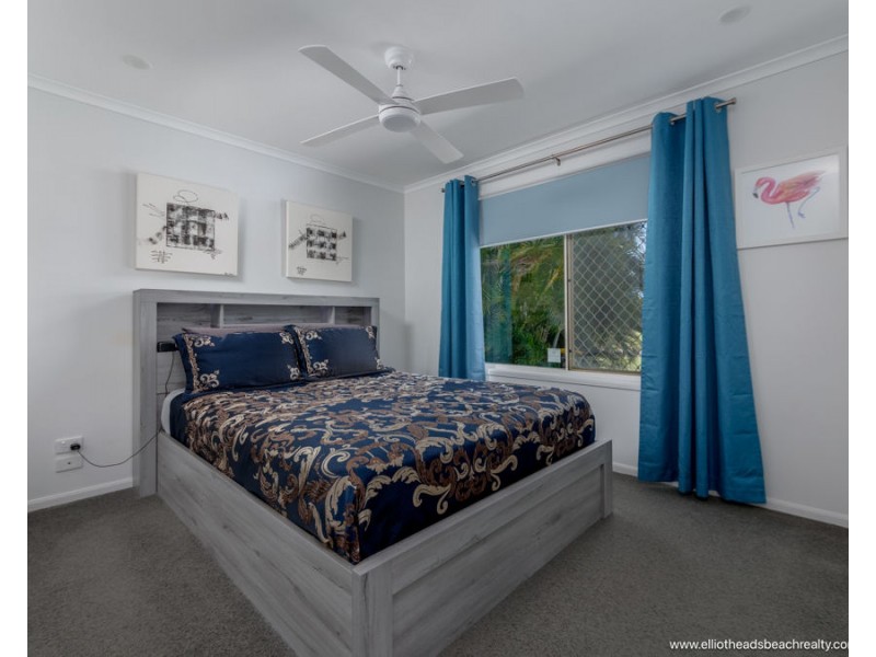 94 Sea Park Road, Burnett Heads QLD 4670