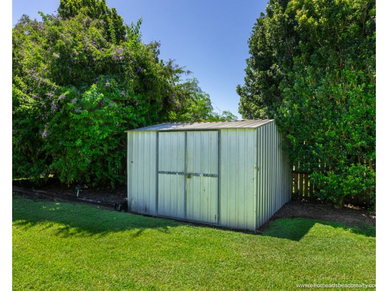 94 Sea Park Road, Burnett Heads QLD 4670