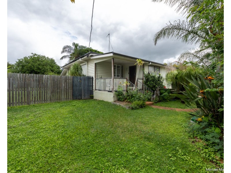 2 Thornhill Street, Bundaberg North QLD 4670