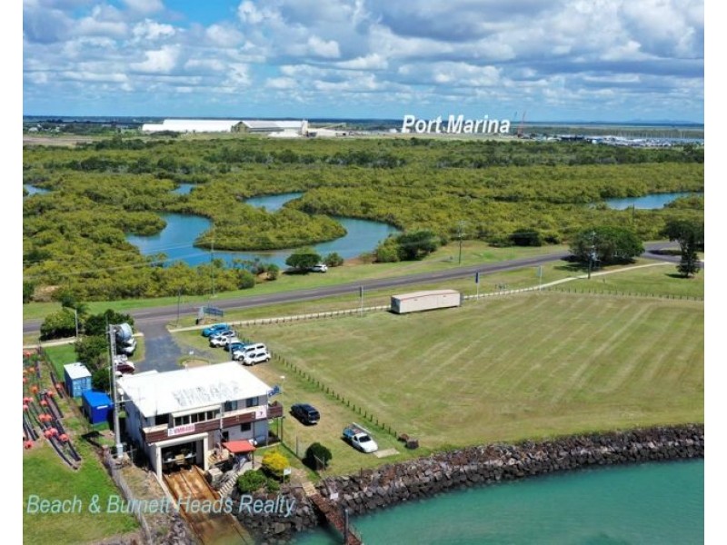 5 CORSER ST BURNETT HEADS, Burnett Heads QLD 4670