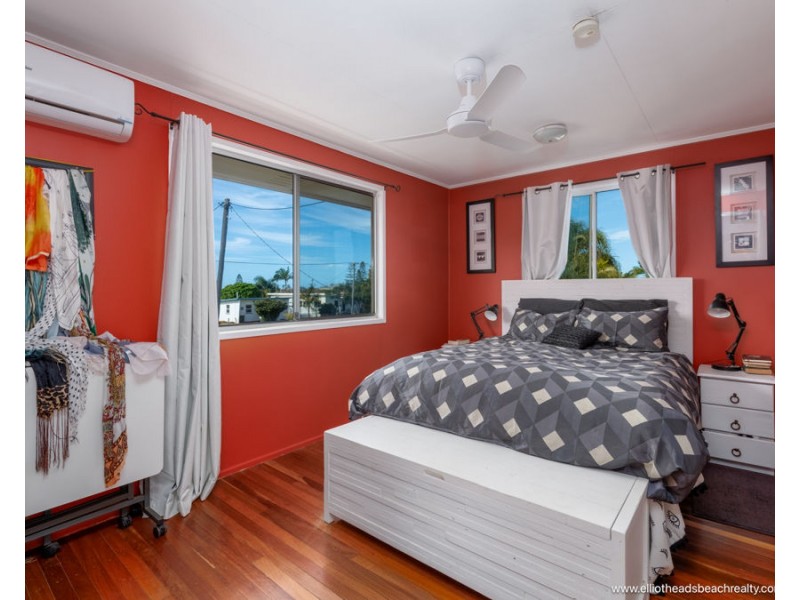 76 Bathurst Street, Elliott Heads QLD 4670