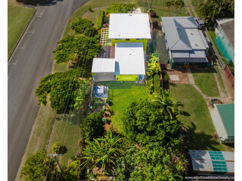 76 Bathurst Street, Elliott Heads QLD 4670