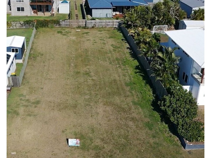 27 Sea Esplanade, Elliott Heads QLD 4670