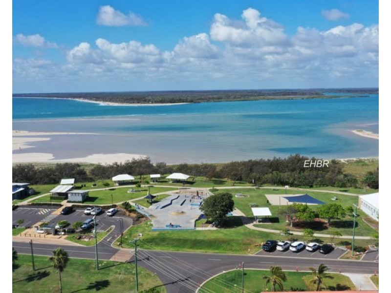 27 Sea Esplanade, Elliott Heads QLD 4670
