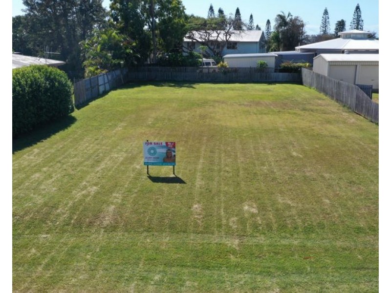 76 Welch Street, Elliott Heads QLD 4670