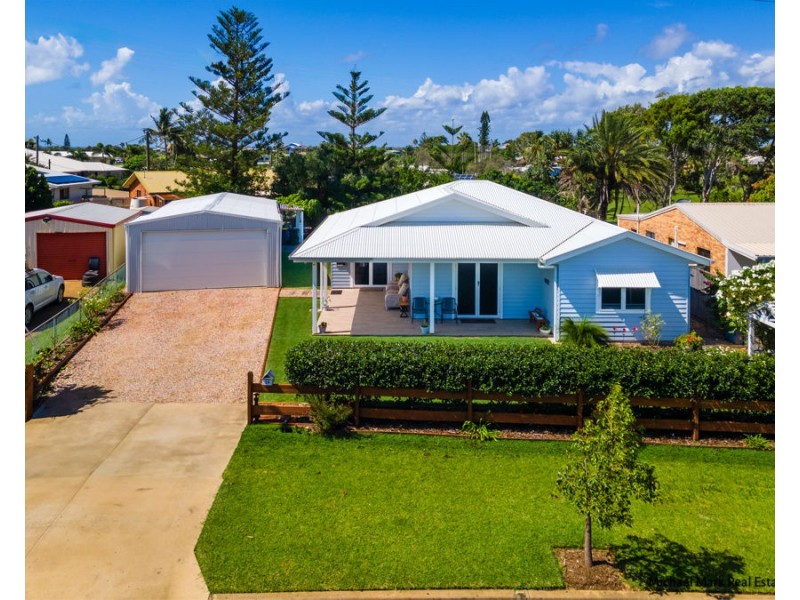 24 Moore Street, Elliott Heads QLD 4670