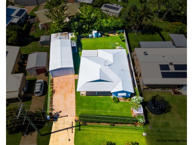 24 Moore Street, Elliott Heads QLD 4670