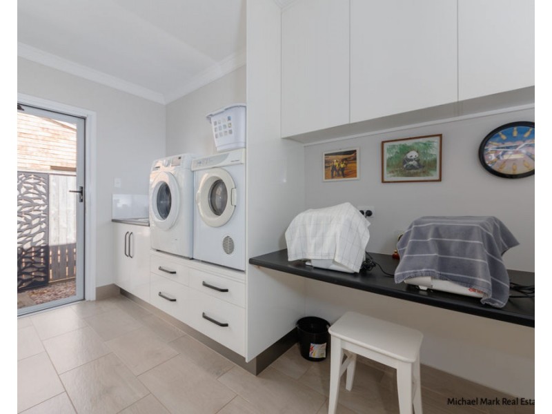 24 Moore Street, Elliott Heads QLD 4670