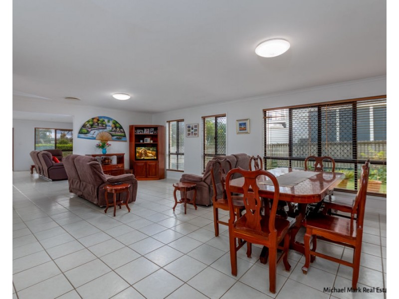 25 Blue Water Drive, Elliott Heads QLD 4670