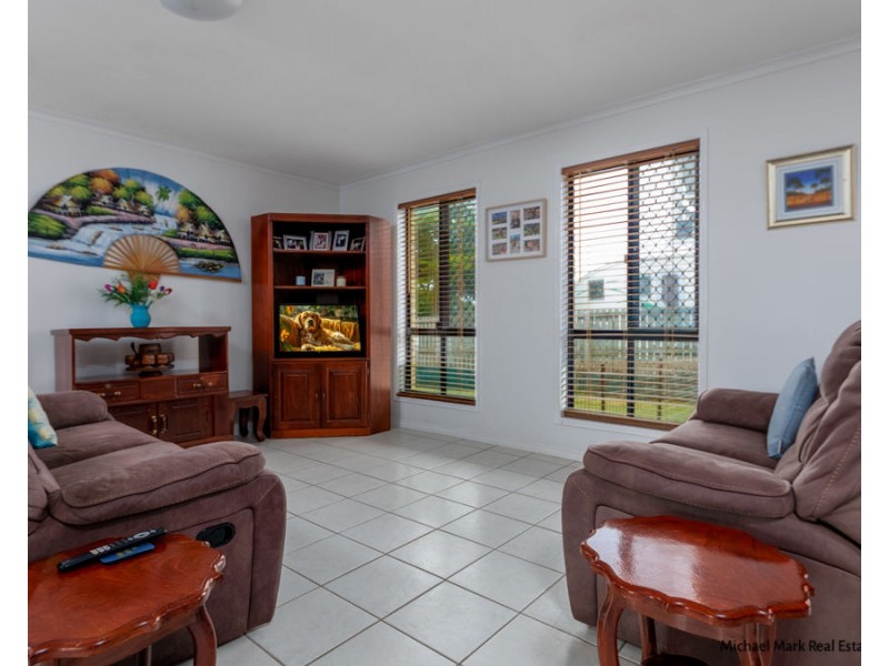 25 Blue Water Drive, Elliott Heads QLD 4670