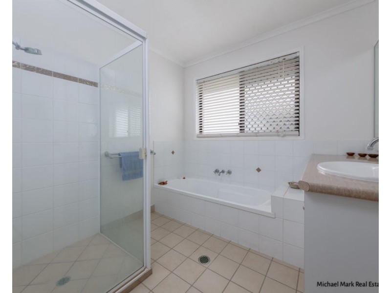 25 Blue Water Drive, Elliott Heads QLD 4670