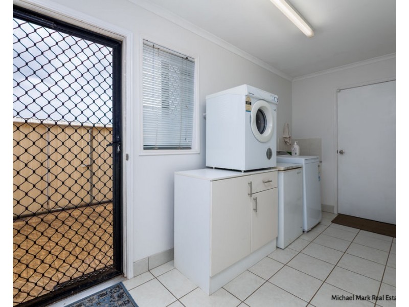 25 Blue Water Drive, Elliott Heads QLD 4670