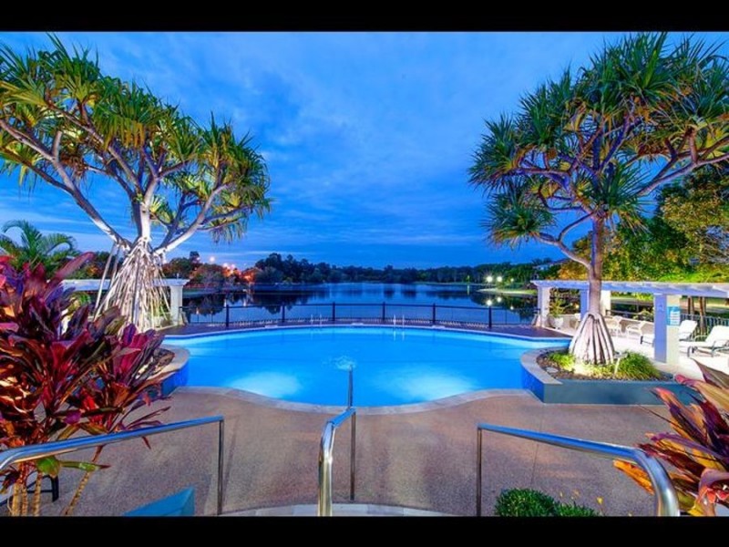 Carrara QLD 4211