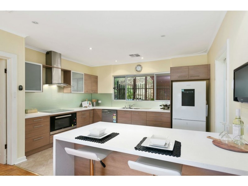4 Kestrel Place, Coromandel Valley SA 5051
