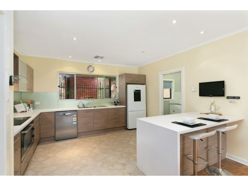 4 Kestrel Place, Coromandel Valley SA 5051