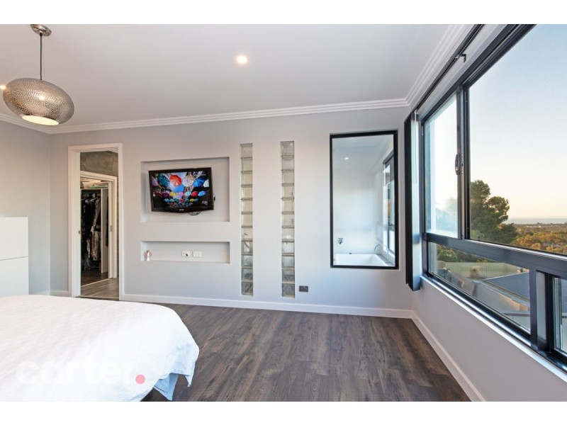 22 Braeside Ave, Seacombe Heights SA 5047