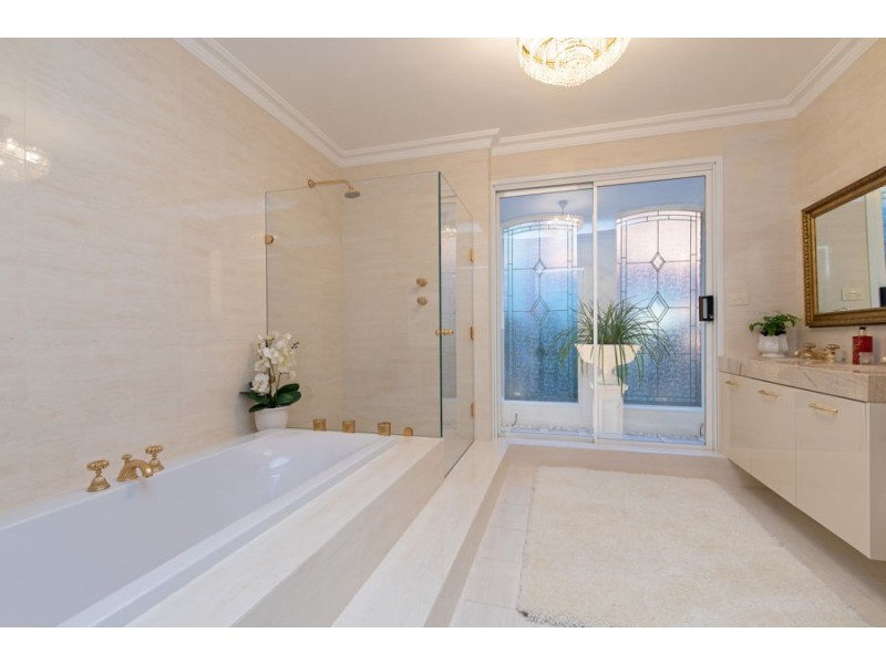 5 Waratah Way, Stonyfell SA 5066