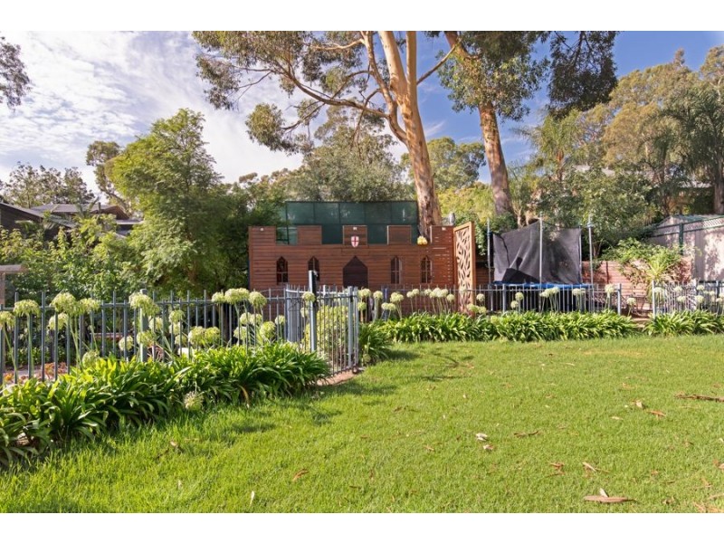 11 Kurrajong Ave, Stonyfell SA 5066