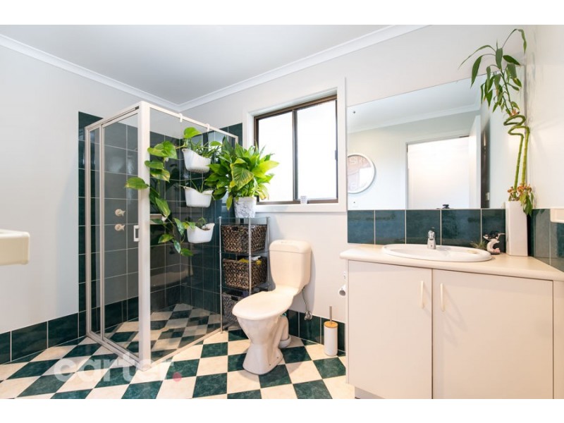 76 Wembley Ave, Bridgewater SA 5155