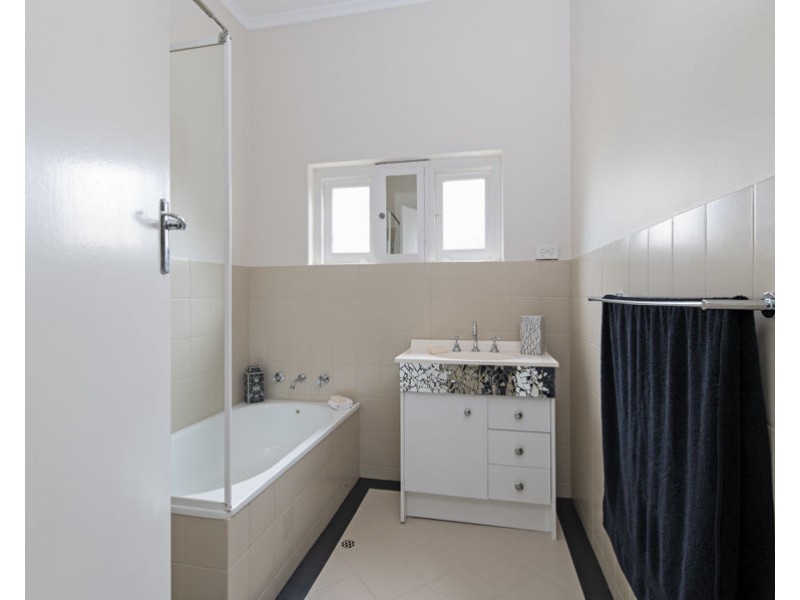 1/18 Bishop Street, Renown Park SA 5008