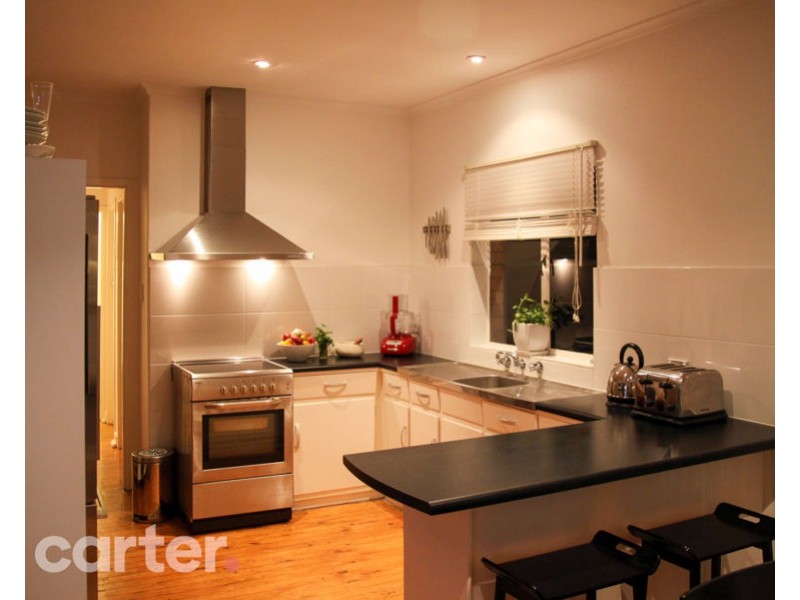 8 Price Ave, Lower Mitcham SA 5062