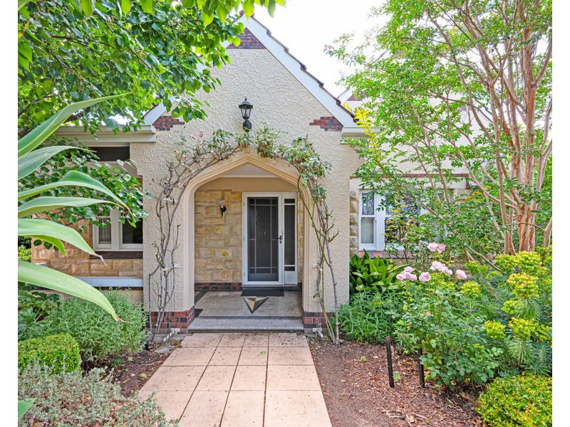 5 Price Ave, Lower Mitcham SA 5062