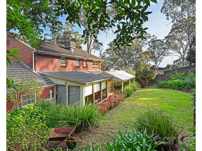 27 Grevillea Crescent, Stonyfell SA 5066