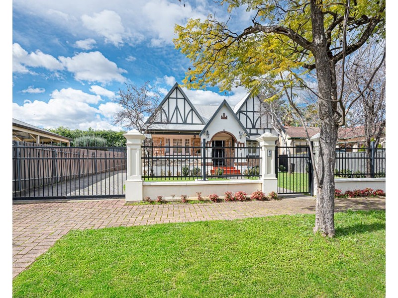 2 Crossley St, Erindale SA 5066