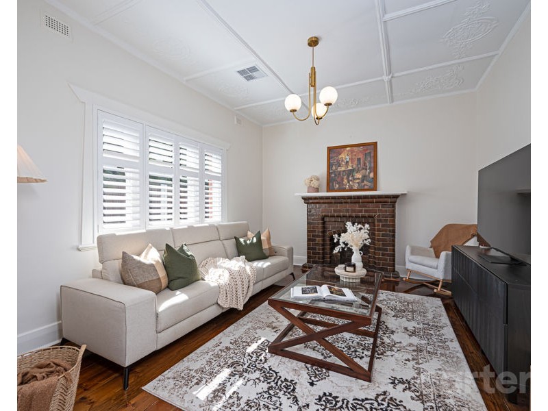 2 Crossley St, Erindale SA 5066