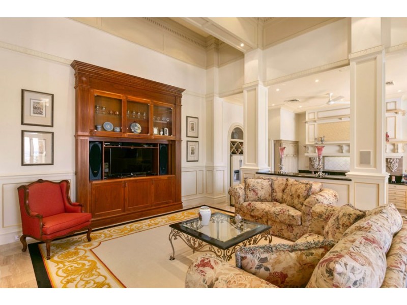 21 Knott Court, Whitfield QLD 4870