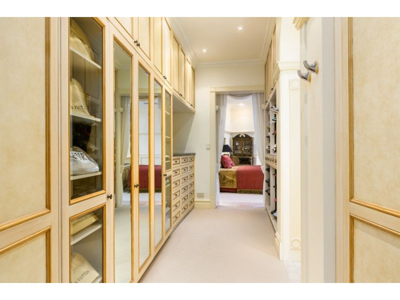 21 Knott Court, Whitfield QLD 4870