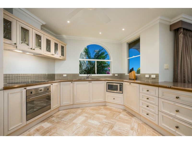 21 Knott Court, Whitfield QLD 4870