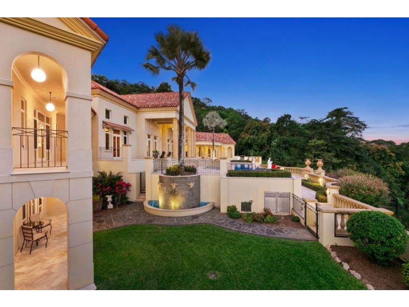 21 Knott Court, Whitfield QLD 4870