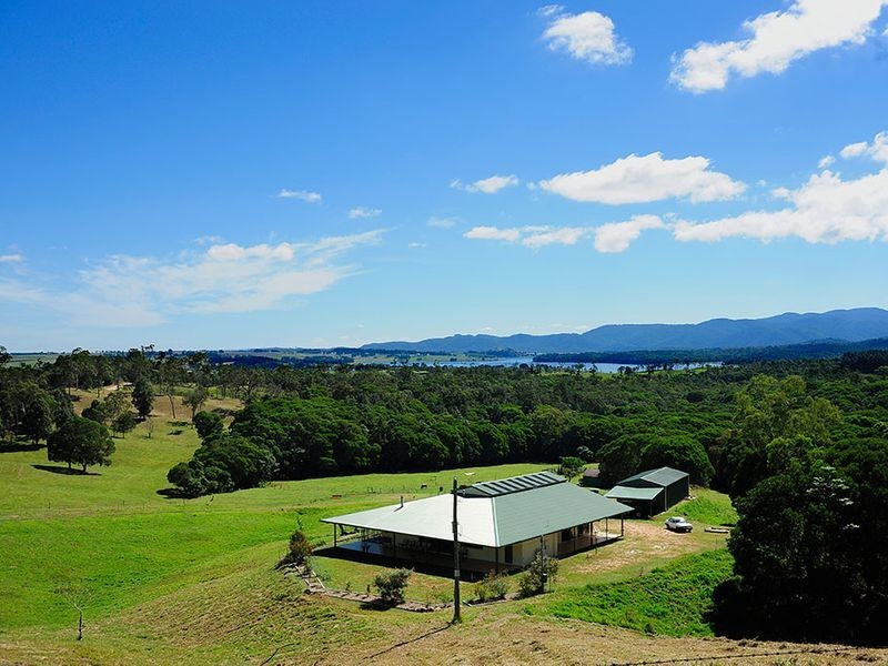 246 Russell Pocket Road, Barrine QLD 4872