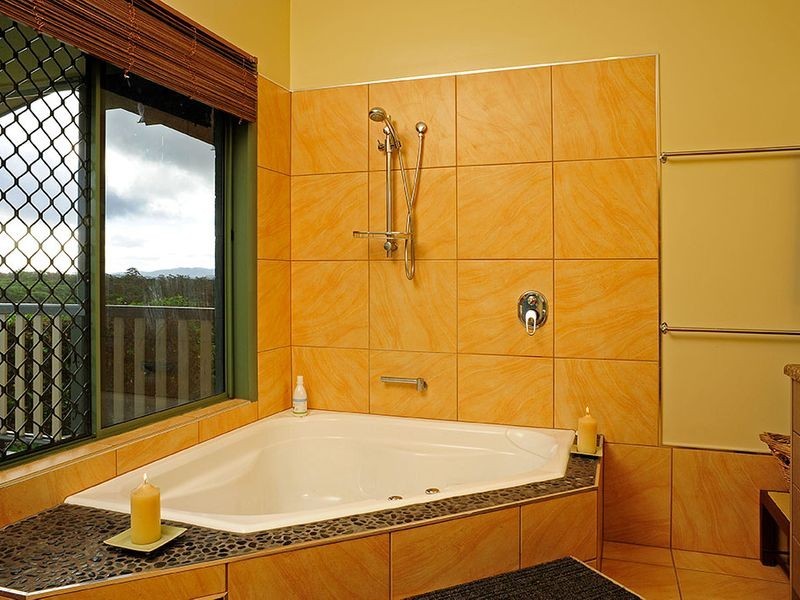 246 Russell Pocket Road, Barrine QLD 4872