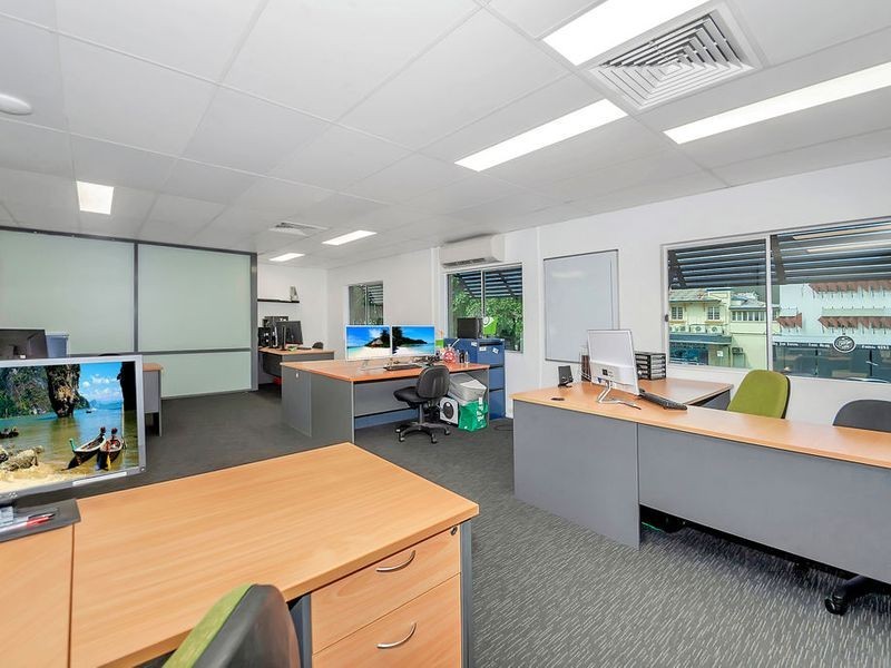 6 Aplin Street, Cairns City QLD 4870