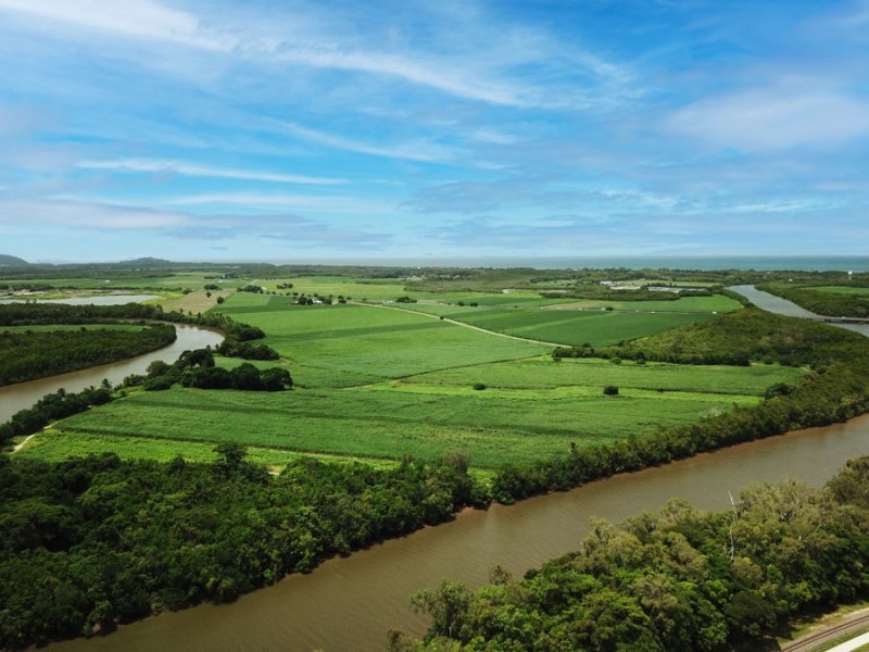 417 Captain Cook Highway, Barron QLD 4878