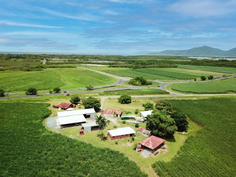 417 Captain Cook Highway, Barron QLD 4878