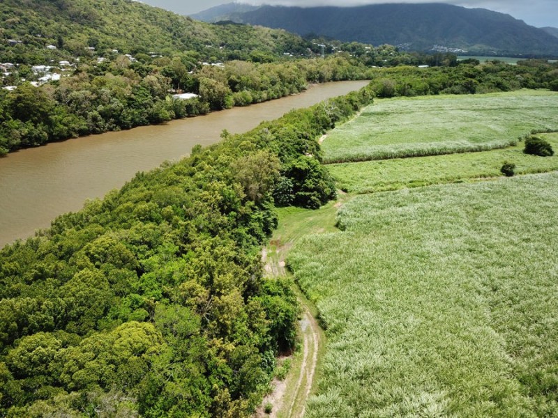 417 Captain Cook Highway, Barron QLD 4878