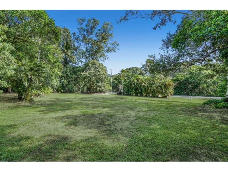 2298 Pine Creek-Yarrabah Road, East Trinity QLD 4871