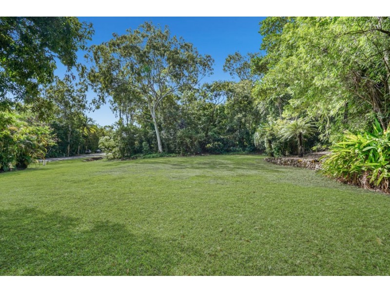 2298 Pine Creek-Yarrabah Road, East Trinity QLD 4871