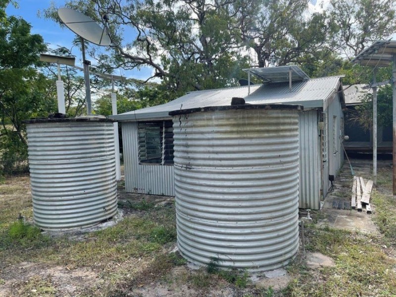 54 Esplanade, Prince Of Wales QLD 4875