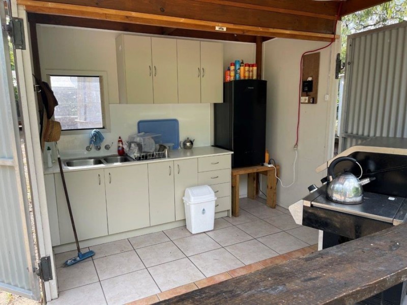 54 Esplanade, Prince Of Wales QLD 4875