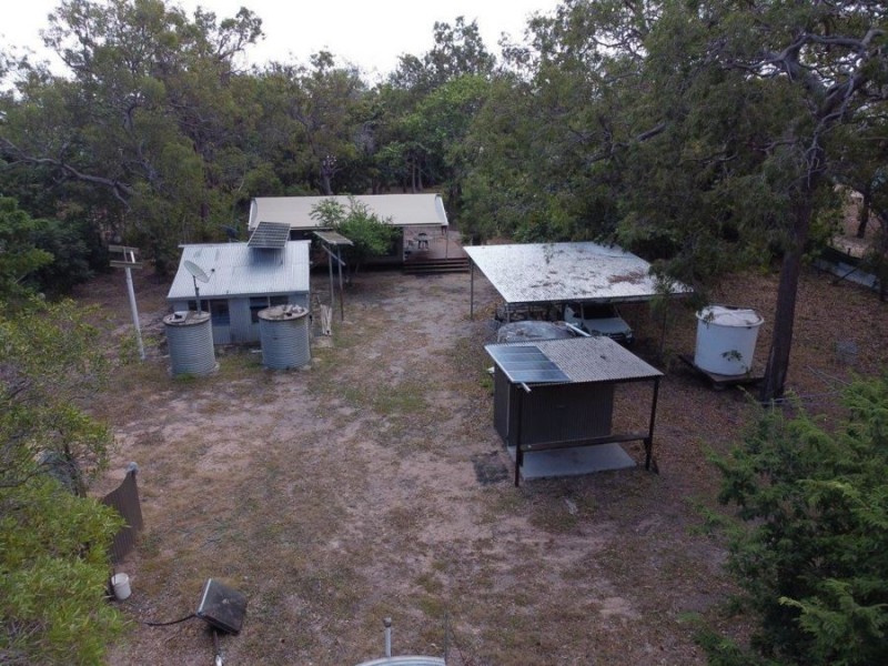 54 Esplanade, Prince Of Wales QLD 4875