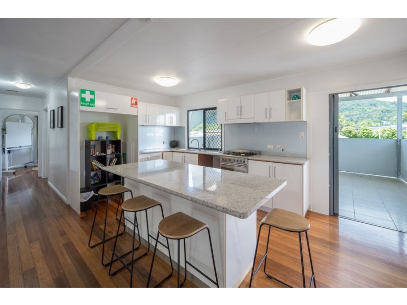 70 Russell Street, Edge Hill QLD 4870