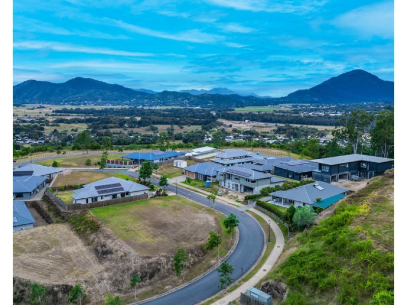 26 Orana Street, Caravonica QLD 4878