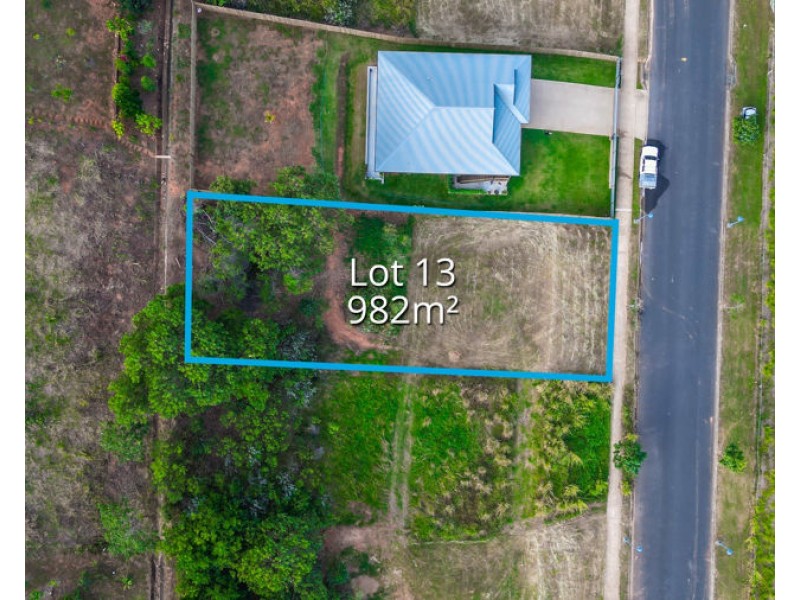 70 Aroona Street, Caravonica QLD 4878