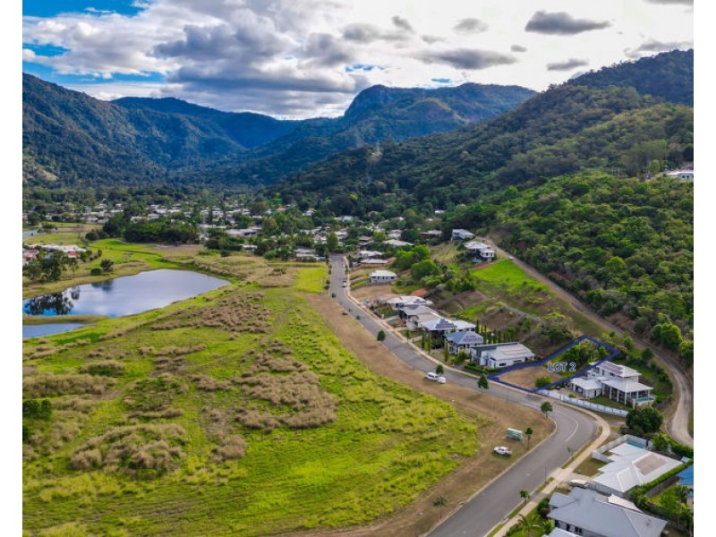 66 Aroona Street, Caravonica QLD 4878