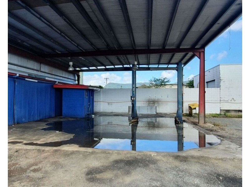 161-165 Brown Street, Bungalow QLD 4870